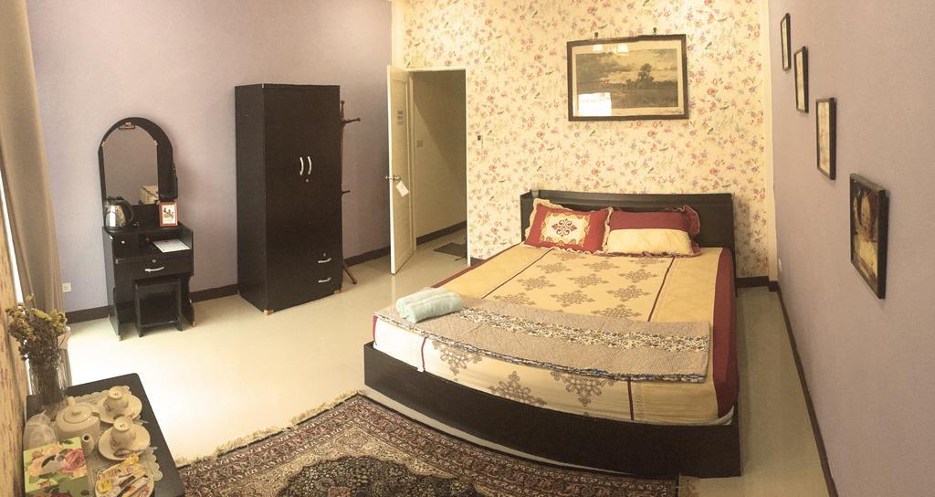 The London Tearoom Bed & Breakfast 3*